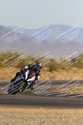 media/Dec-09-2023-SoCal Trackdays (Sat) [[76a8ac2686]]/Turn 15 Set 2 (245pm)/